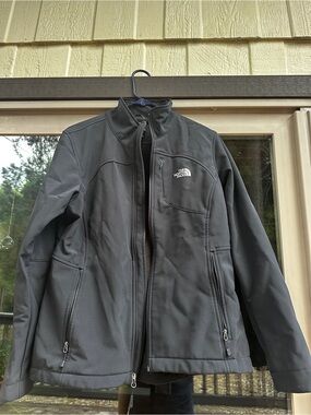 The North Face Women’s Black Performance Softshell Jacket